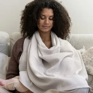 Doomoo Mom'N Play - Multi-Use Nursing Cape - Almond